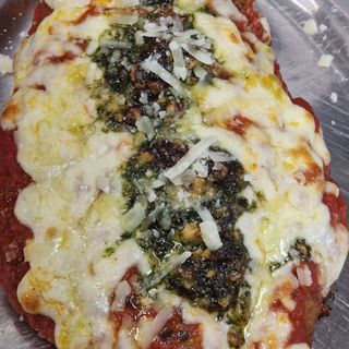 Milanesa Bolo Y Pesto