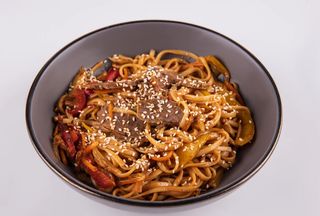 Удон с говядиной