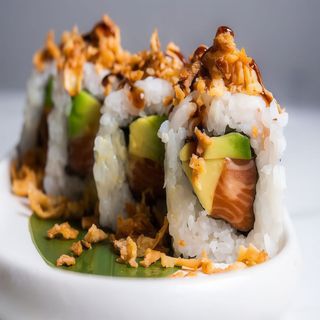 Crazy Salmón Roll (8 Uds.)