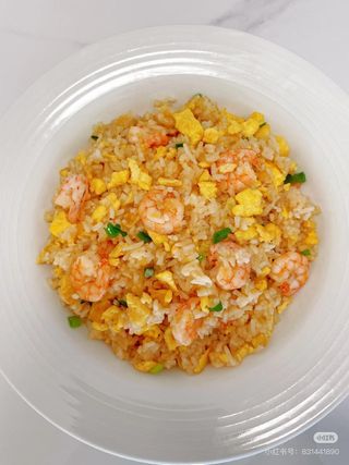 Riso saltato con frutti di mare