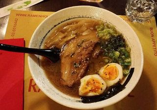 Ramen di maiale