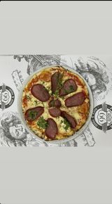 Pizza sa pršutom i rucolom 500gr