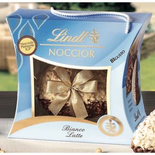 Uovo lindt  nocciolato bigusto cioccolato bianco e latte 610gr 