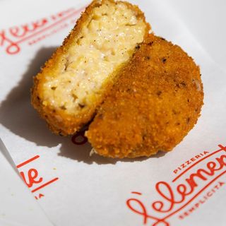 SUPPLI TONNAREL. CACIO PEPE
