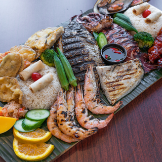 Deska ryb i owoców morza (2-3 osoby)