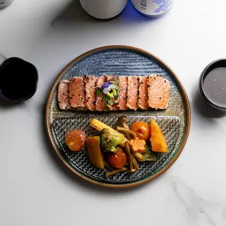 62 Tataki salmón