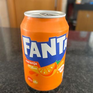 Fanta Naranja lata 330ml.