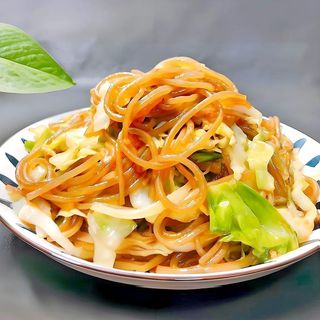 K1. Noodles cu legume 蔬菜粉干