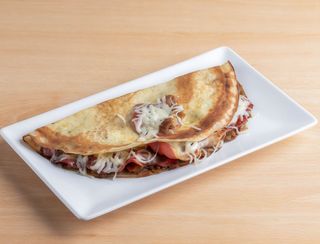 Crêpe Salado De Jamón Dulce  con queso
