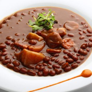 Caparrones de Anguiano con sus Sacramentos