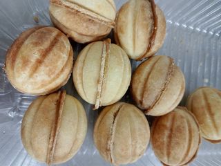 Горішки, 1 шт (доставка)