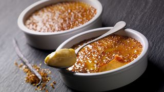 Crema catalana in coccio
