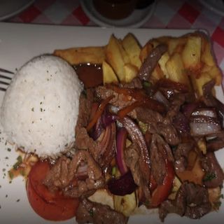Lomo Saltado de pollo