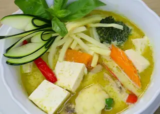 242. Gaeng Kiew Wan Pak