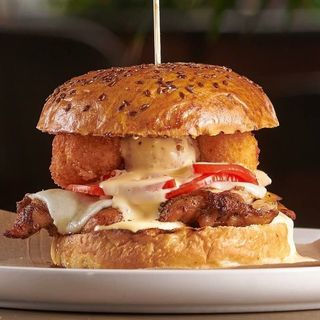 Бургер з моцарелою фрі