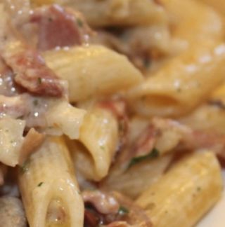 Penne funghi e speck