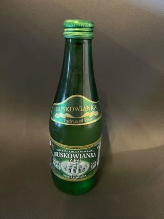 Woda niegazowana buskowianka 330ml