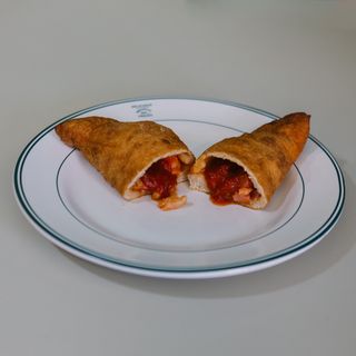 Panzerotto Frito De Jamón York Y Queso