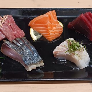Sashimi Moriawase + Toro (15 Pzs.)