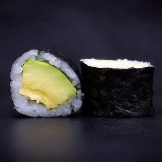 27. Maki De Aguacate (8 Uds.)