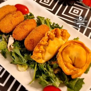Croquetas Y Empanadillas