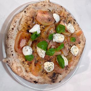 Pizza caprese
