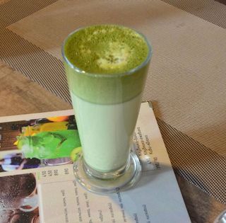 Зеленая матча латте