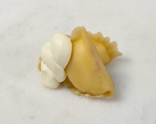 Десерт Вареники з вишнею