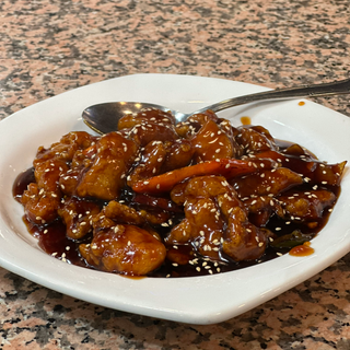 138A. Pollo Frito En Salsa Especial Chef