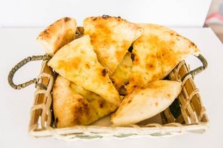 Чесново хлебче със сирене (315г)