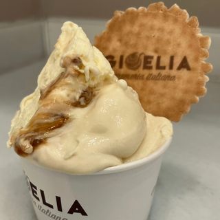 Helado de crema catalana