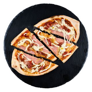 Піца зі Страчателлою та шинкою (265г)
