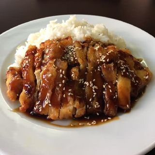 Arroz Con Pollo En Salsa Teriyaki