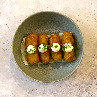 Croquetas caseras de pollo a l'ast