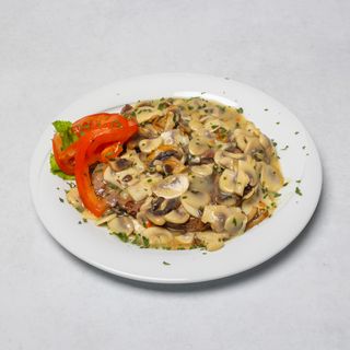 Pureći file u umaku od šampinjona i tartufate s rezancima