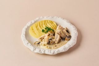 Курица с грибами и пюре