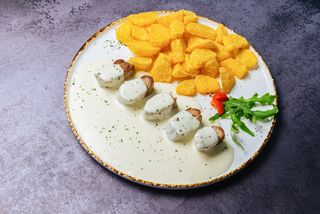 Svinjski medaljoni na kajmaku