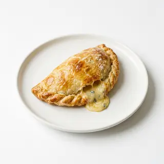 Empanada Cuatro Quesos Gourmet (1 Ud.)