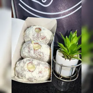 Pack of Milky Doughnut