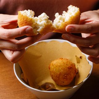 Supplì cacio e pepe