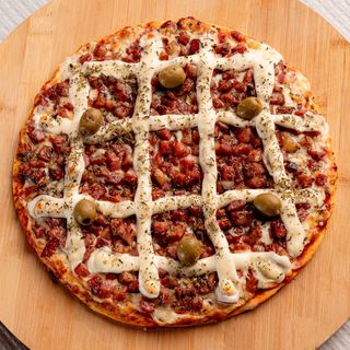 Pizza de Bacon Frito com Catupiry