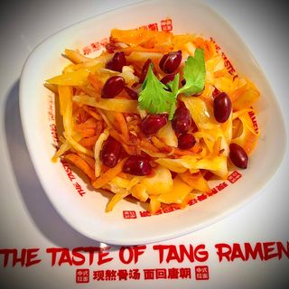 C8 Insalata di cavolo cappuccio 酸辣包菜