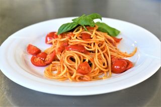 Spaghetti pomodoro e basilico
