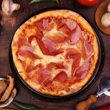 Пица Прошуто Крудо и шунка (38 см)