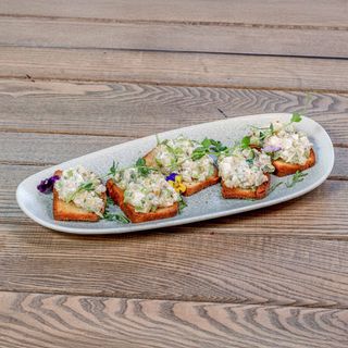 Brusketi sa tikvicama i musom od fete i oraha