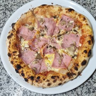 Pizza Capricciosa