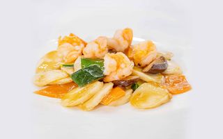 607 Gnocchi di riso saltati con gamberi e verdure