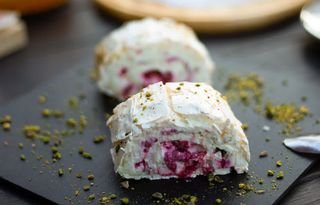 Фисташковый рулет