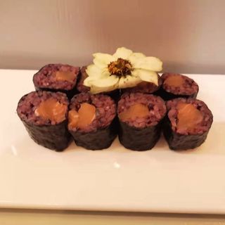 Hosomaki Black Salmone 8 pezzi