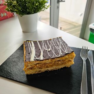 Napoleão chocolate, choco branco e creme ovo